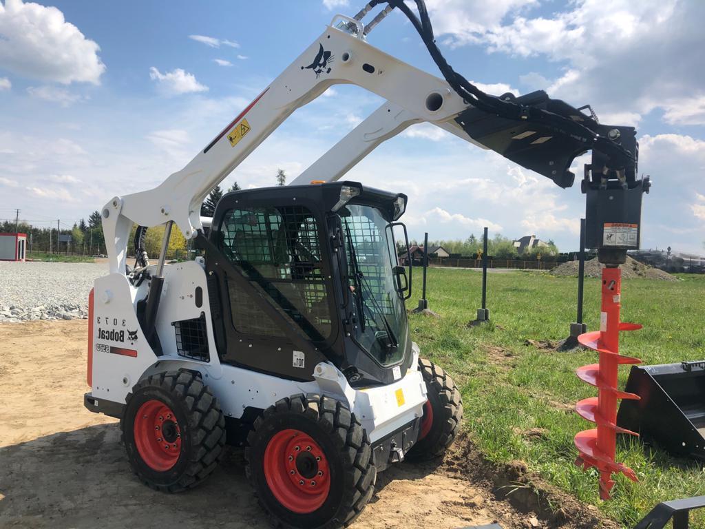 How to Choose an Auger Attachment for a Skid Steer?